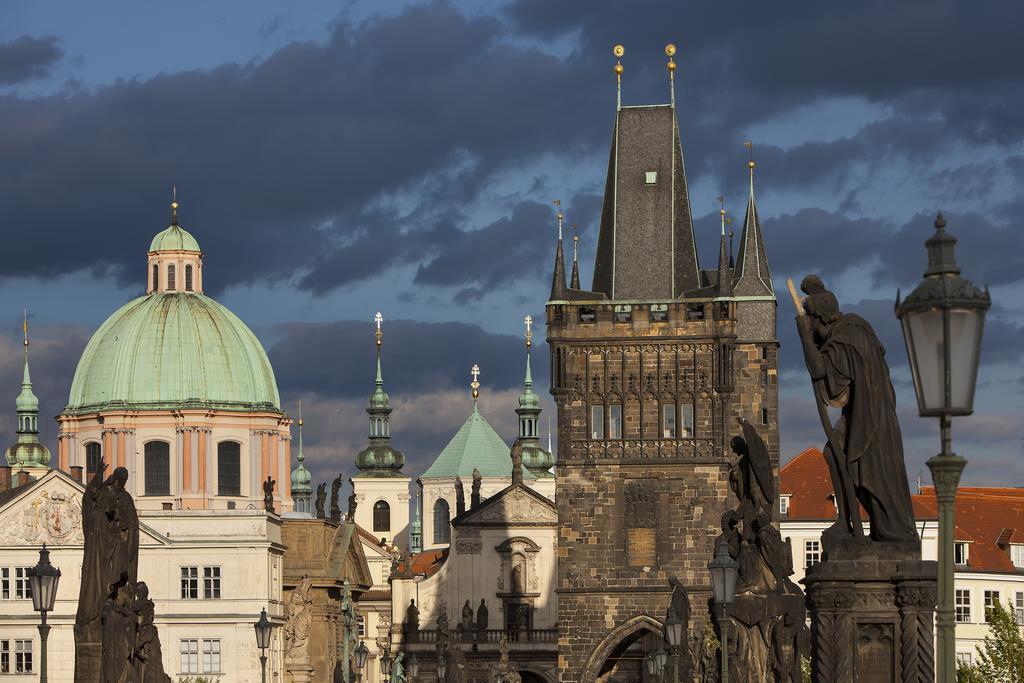 Apartments At The Blue Duckling Praga Exterior foto